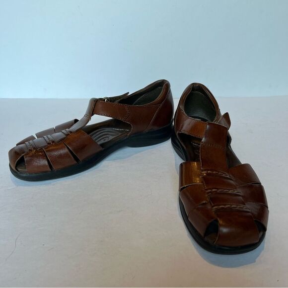 Earth Shoe Women's Brown Leather Sandals Size 8 1/ W Wide straps, Fisherman - Picture 1 of 10